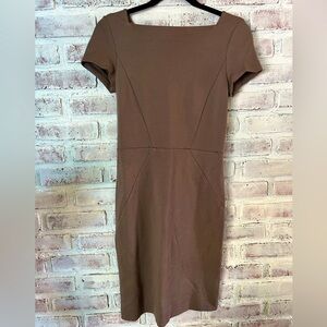 BRAND NEW Banana Republic 6 petite brown fitted midi dress